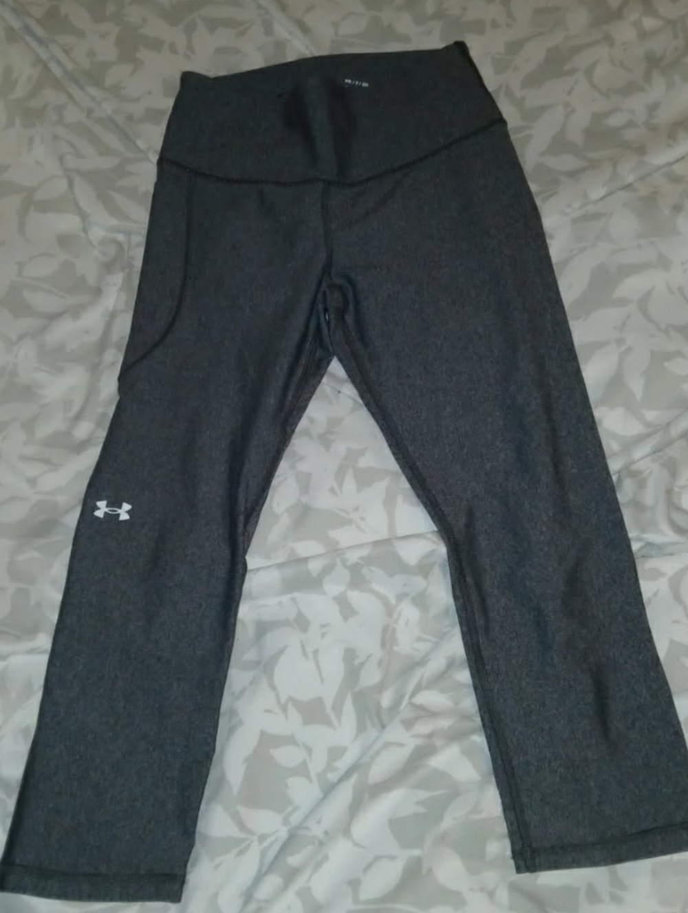 Under Armour Heathered Charcoal Cropped Leggings